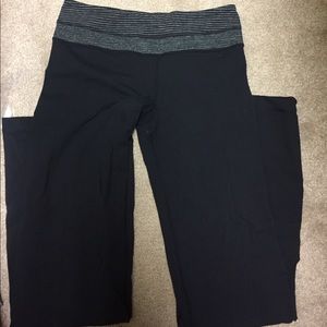 Lululemon Groove Pant in Black with Striped Waist